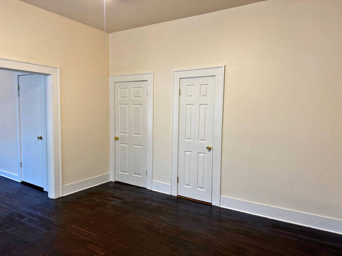Apartment for rent at 2007 10th St, Wichita Falls, TX 76301