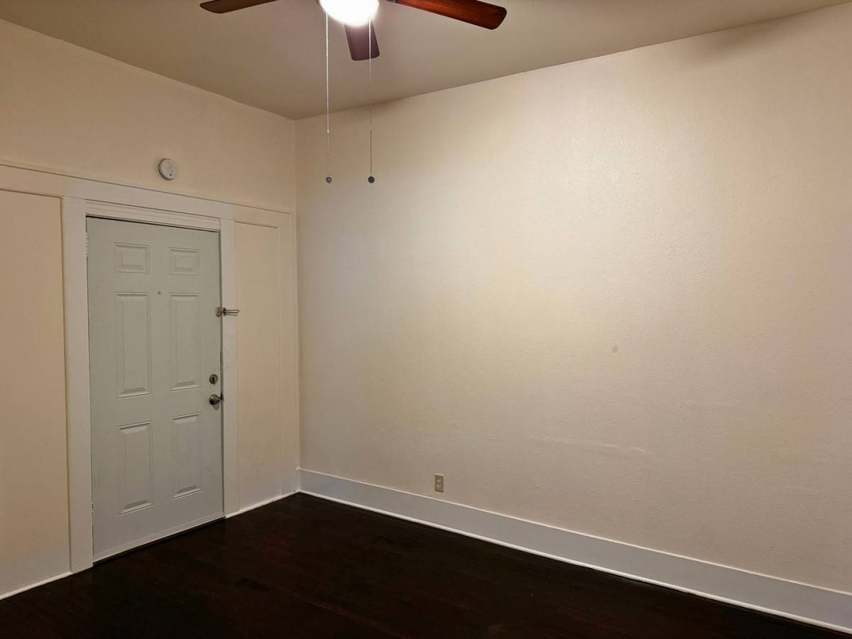 Apartment for rent at 2007 10th St, Wichita Falls, TX 76301