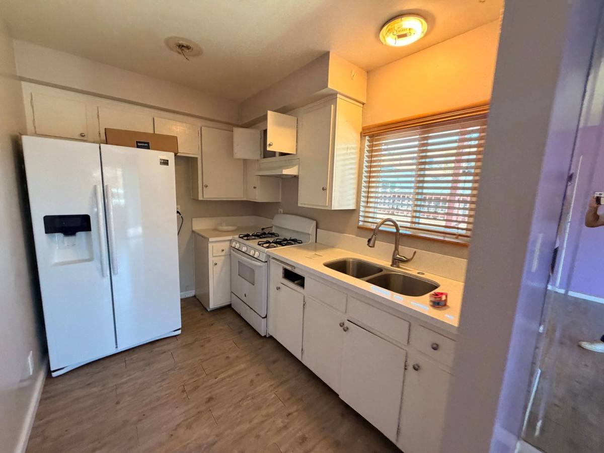 Apartment for rent at 4730 W 118th St, Hawthorne, CA 90250
