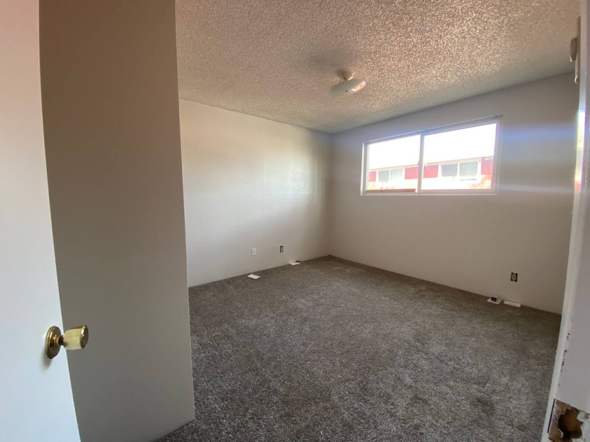 Apartment for rent at 611 12th St, La Grande, OR 97850