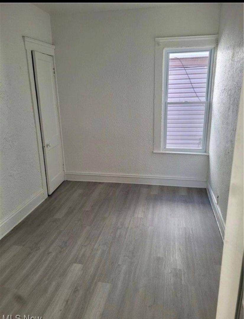 Apartment for rent at 709 E 126th St, Cleveland, OH 44108