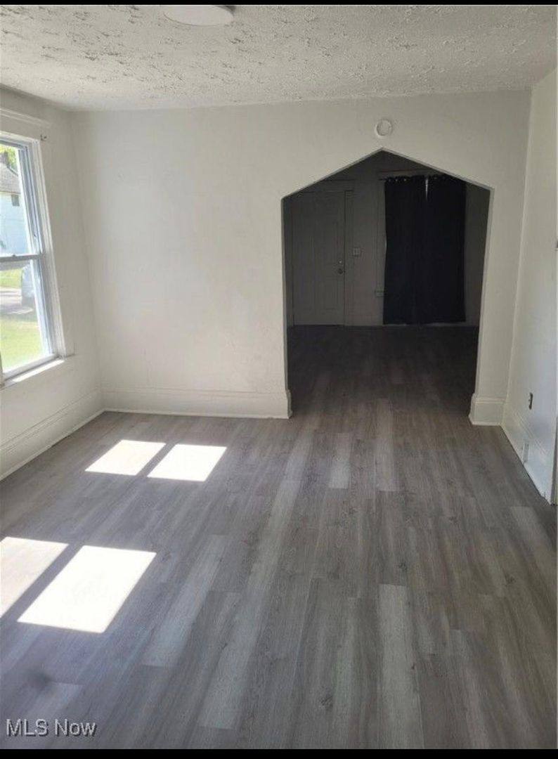 Apartment for rent at 709 E 126th St, Cleveland, OH 44108