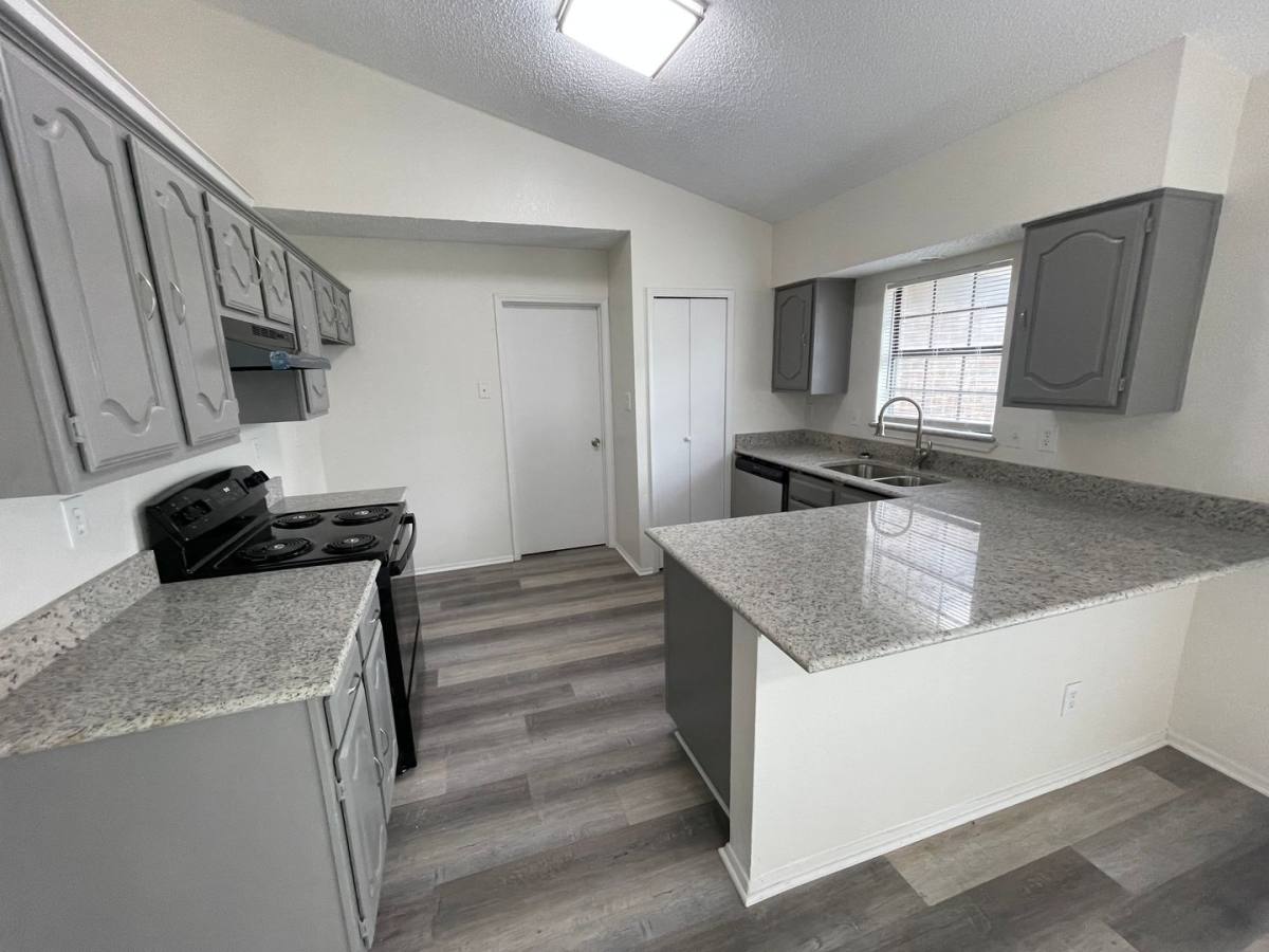 House for rent at 9415 Rutherglen, Dallas, TX 75227