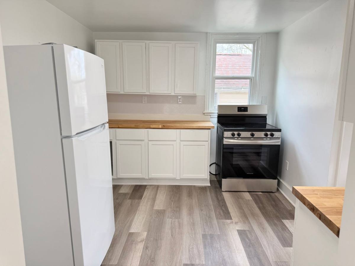 Apartment for rent at 1701 E Ganson St, Jackson, MI 49202
