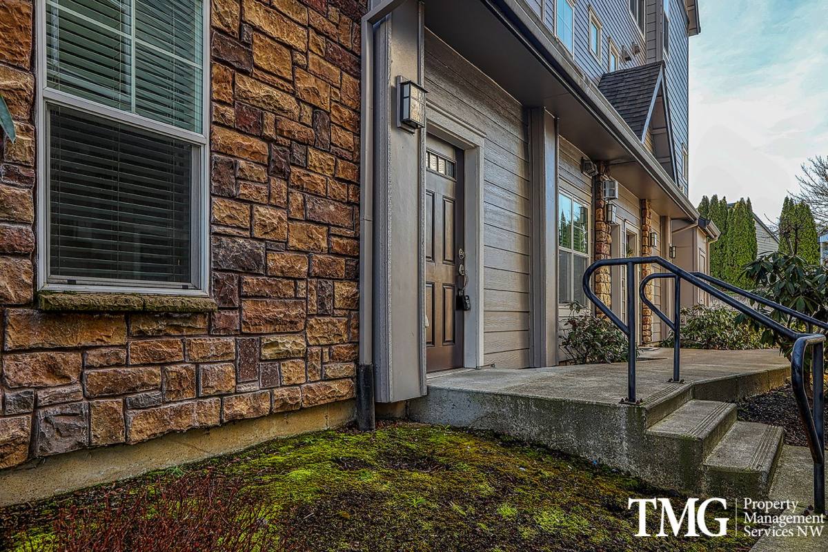 Condo for rent at 10757 NE Red Wing Way, Beaverton, OR 97006