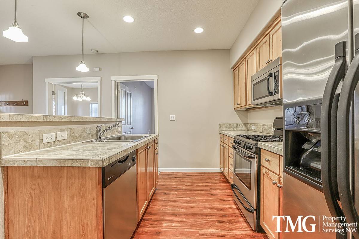 Condo for rent at 10757 NE Red Wing Way, Beaverton, OR 97006