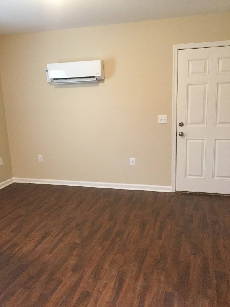 Apartment for rent at 1304B Moses Lane, Williamsburg, VA 23185