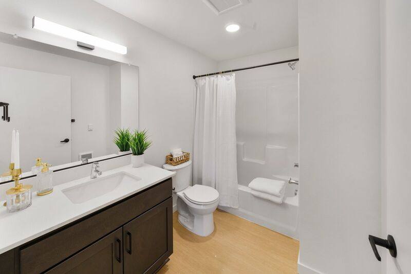 Apartment for rent at 916 S Holladay Dr, Seaside, OR 97138