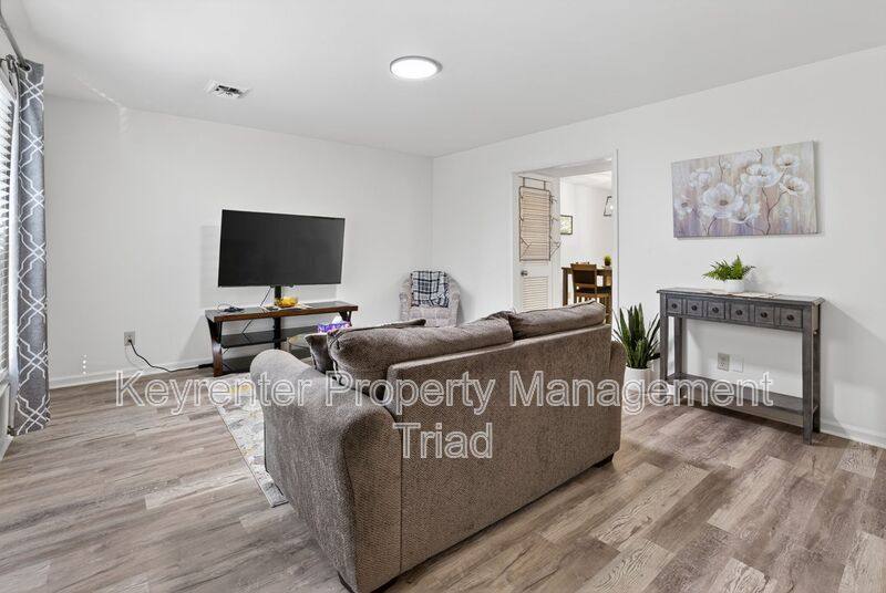 Townhouse for rent at 115 S Mendenhall St #C, Greensboro, NC 27403