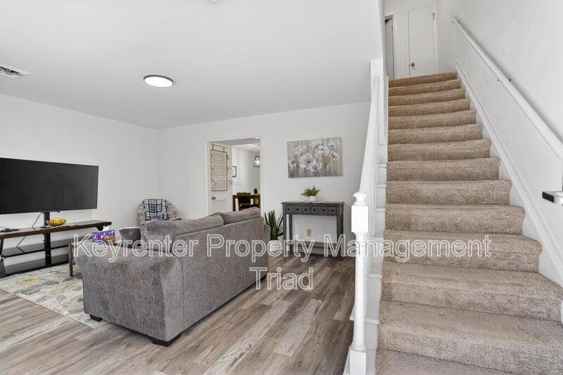 Townhouse for rent at 115 S Mendenhall St #C, Greensboro, NC 27403