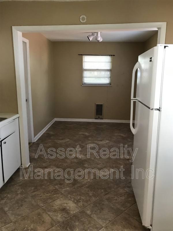 House for rent at 2315 Greenfield Lane, Knoxville, TN 37917