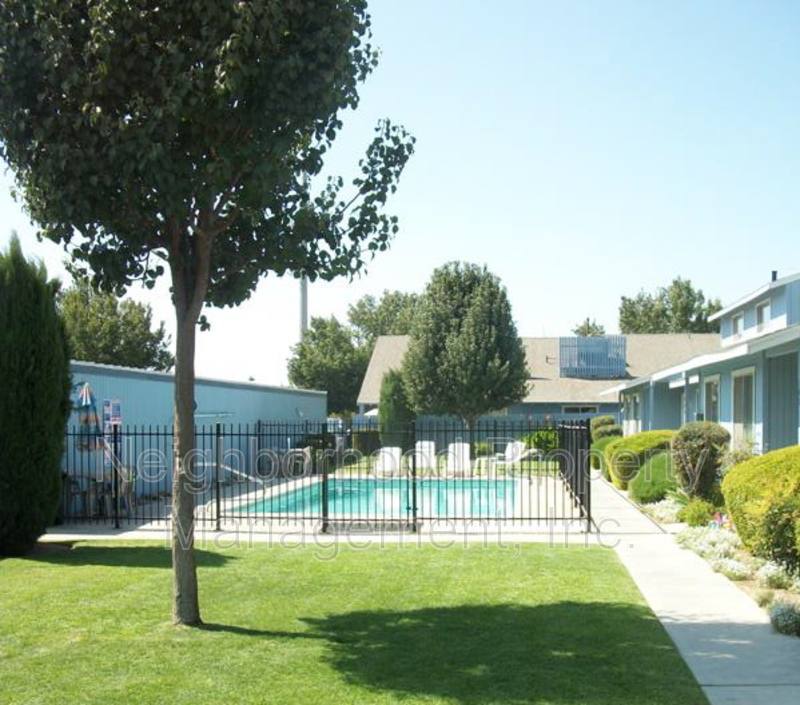 Apartment for rent at 700 Music Ave #102, Clovis, CA 93612