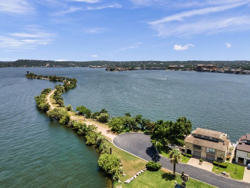 Townhouse for rent at 533 Lighthouse Dr #3, Horseshoe Bay, TX 78657