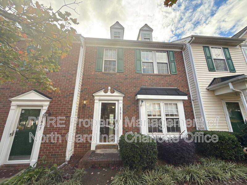 Townhouse for rent at 17811 Delmas Dr, Cornelius, NC 28031