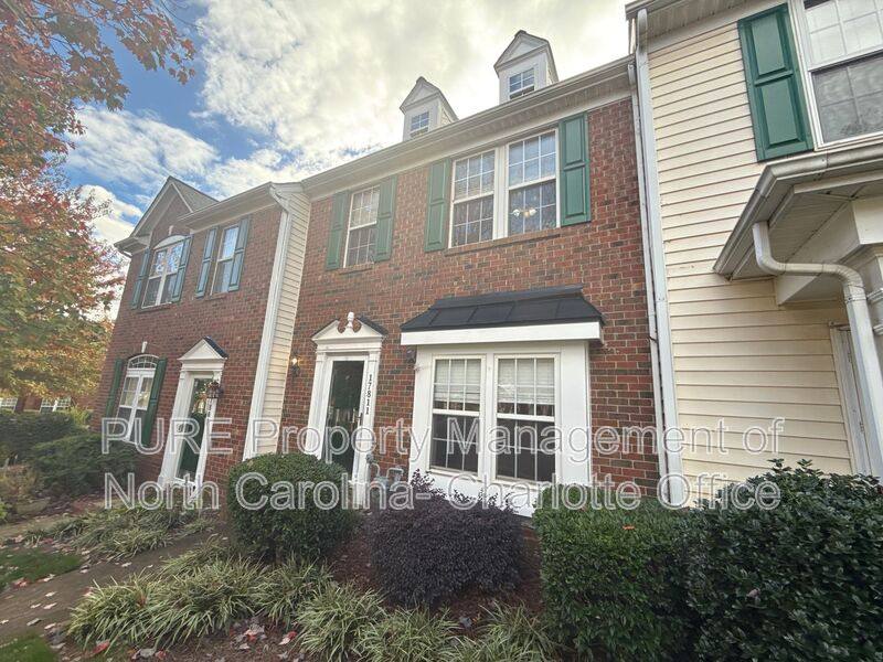 Townhouse for rent at 17811 Delmas Dr, Cornelius, NC 28031