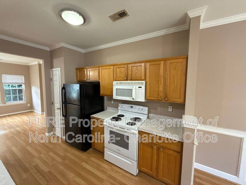 Townhouse for rent at 17811 Delmas Dr, Cornelius, NC 28031