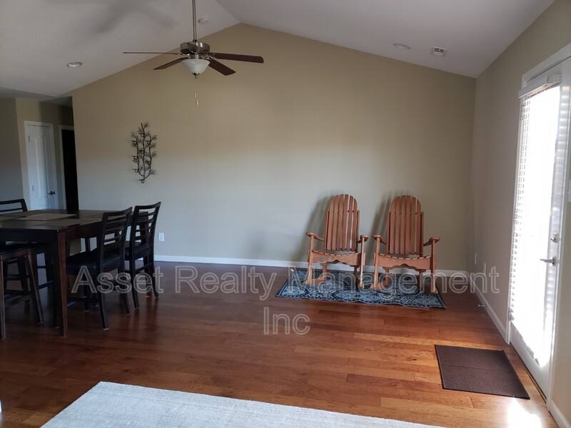 Condo for rent at 235 Stonefield Dr #1, Harrogate, TN 37752