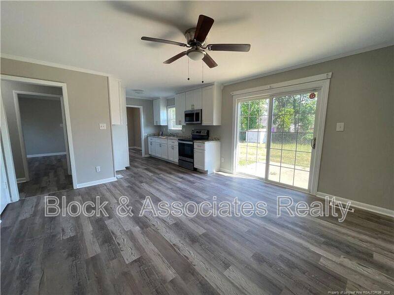 House for rent at 1927 Shiloh Dr, Fayetteville, NC 28304