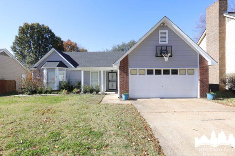 House for rent at 2573 Laurelcrest Dr, Memphis, TN 38133