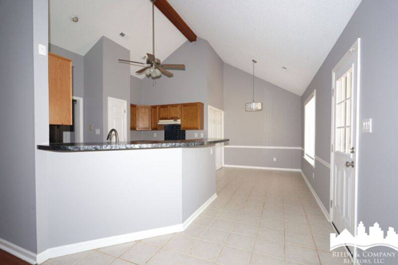 House for rent at 2573 Laurelcrest Dr, Memphis, TN 38133