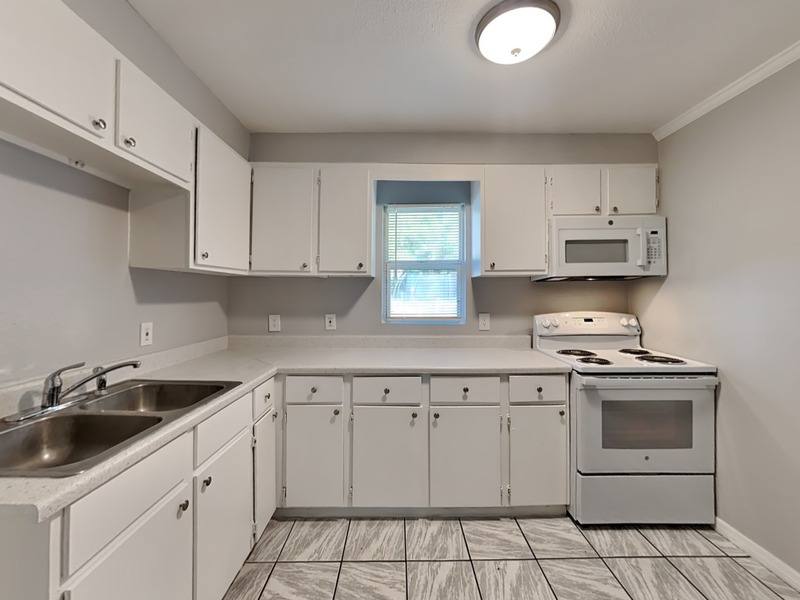 House for rent at 1908 W 16th St, Sanford, FL 32771