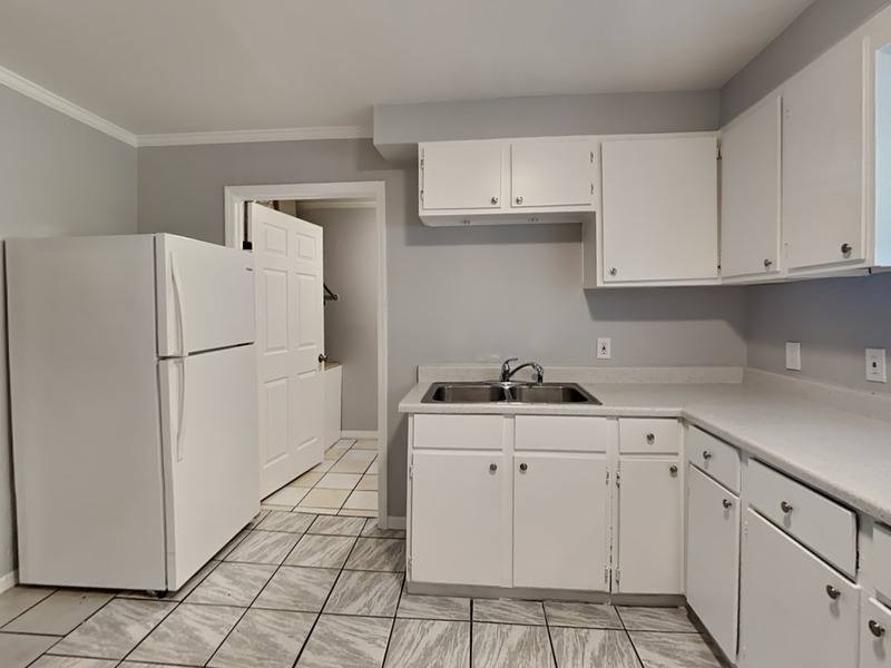 House for rent at 1908 W 16th St, Sanford, FL 32771