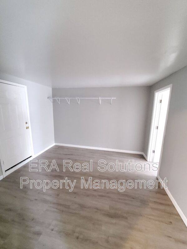 House for rent at 2906 Woodgrove Dr, Grove City, OH 43123