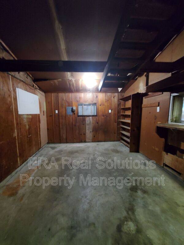 House for rent at 2906 Woodgrove Dr, Grove City, OH 43123
