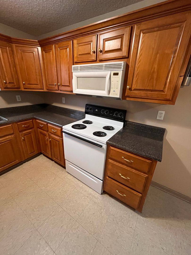 Apartment for rent at 5005 Chancellor Square, Huntsville, AL 35810
