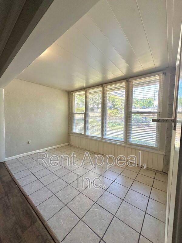 Condo for rent at 346 Carpenter Dr, Atlanta, GA 30328