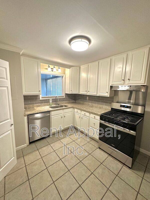 Condo for rent at 346 Carpenter Dr, Atlanta, GA 30328