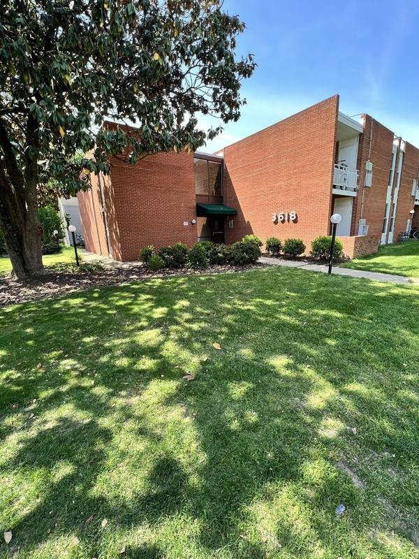 Apartment for rent at 3618 Chamberlayne Ave, Richmond, VA 23227