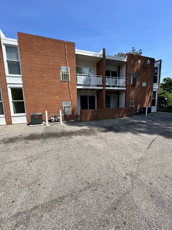 Apartment for rent at 3618 Chamberlayne Ave, Richmond, VA 23227