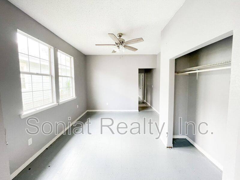 Apartment for rent at 1726 Mandeville St, New Orleans, LA 70117