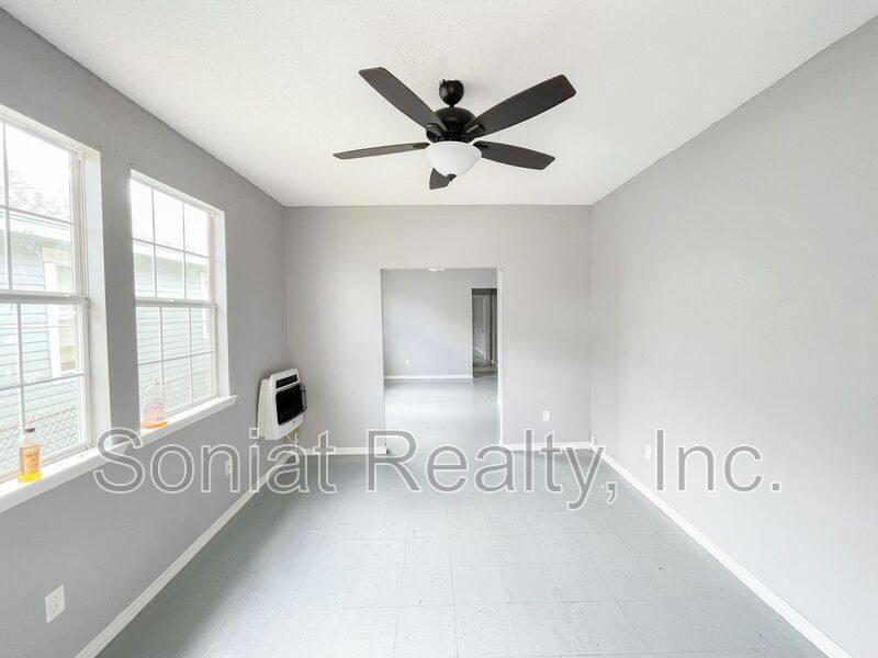 Apartment for rent at 1726 Mandeville St, New Orleans, LA 70117
