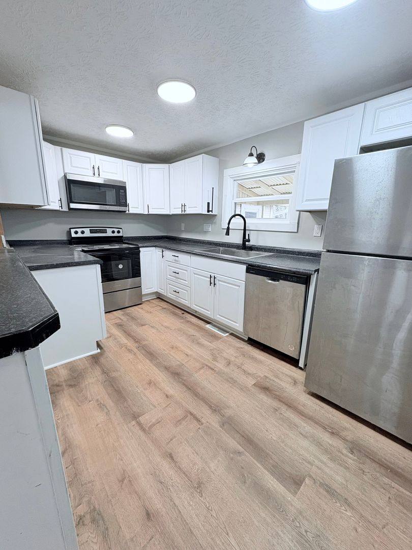House for rent at 3000 High St, Brice, OH 43109