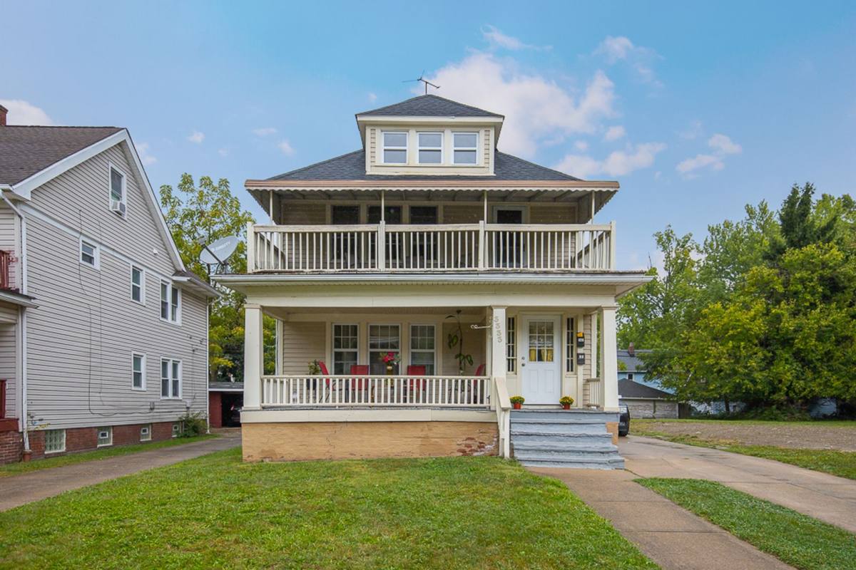 Apartment for rent at 3333 Desota Ave, Cleveland, OH 44118