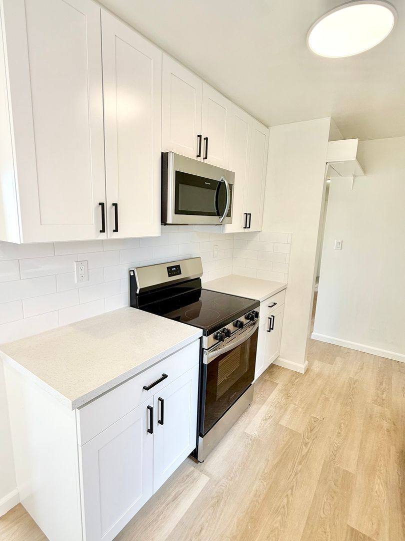 Apartment for rent at 2521 - 2525 Judah St, San Francisco, CA 94122