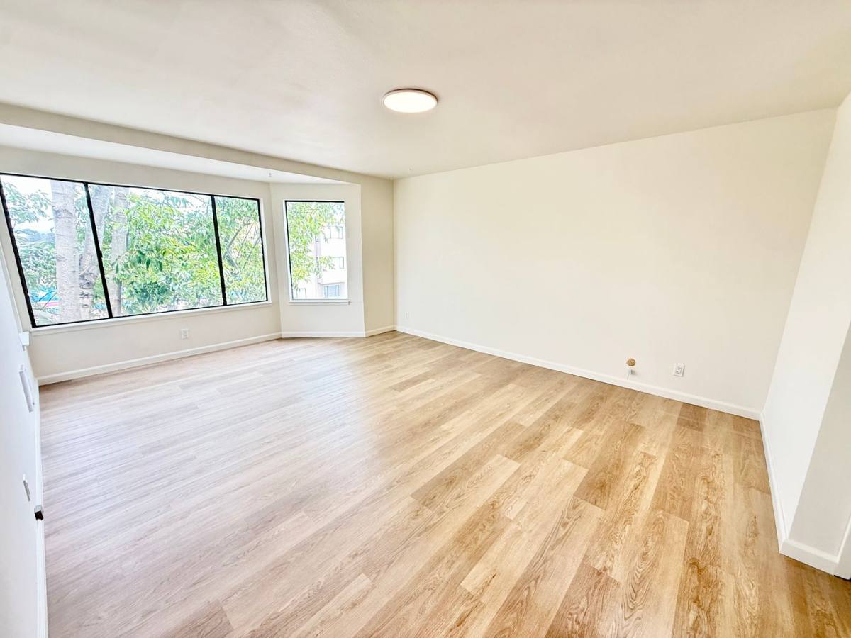 Apartment for rent at 2521 - 2525 Judah St, San Francisco, CA 94122