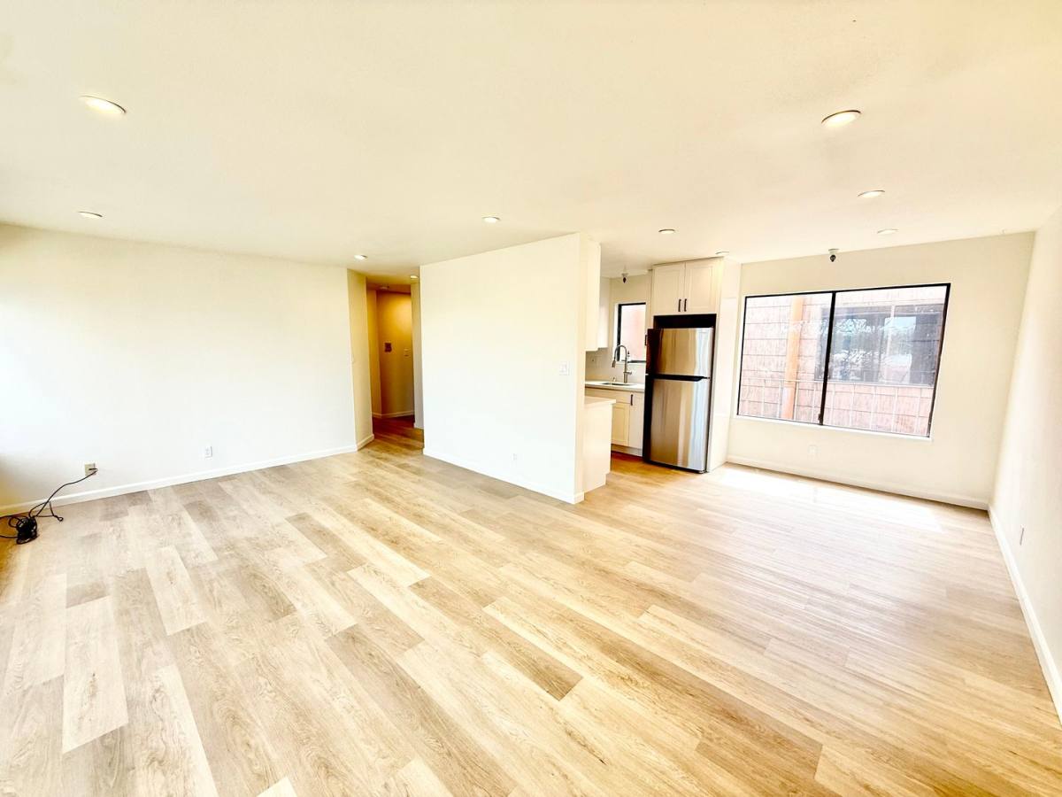Apartment for rent at 2521 - 2525 Judah St, San Francisco, CA 94122
