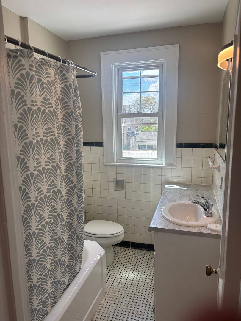 House for rent at 722 Lexington Ave, Burlington, NC 27215