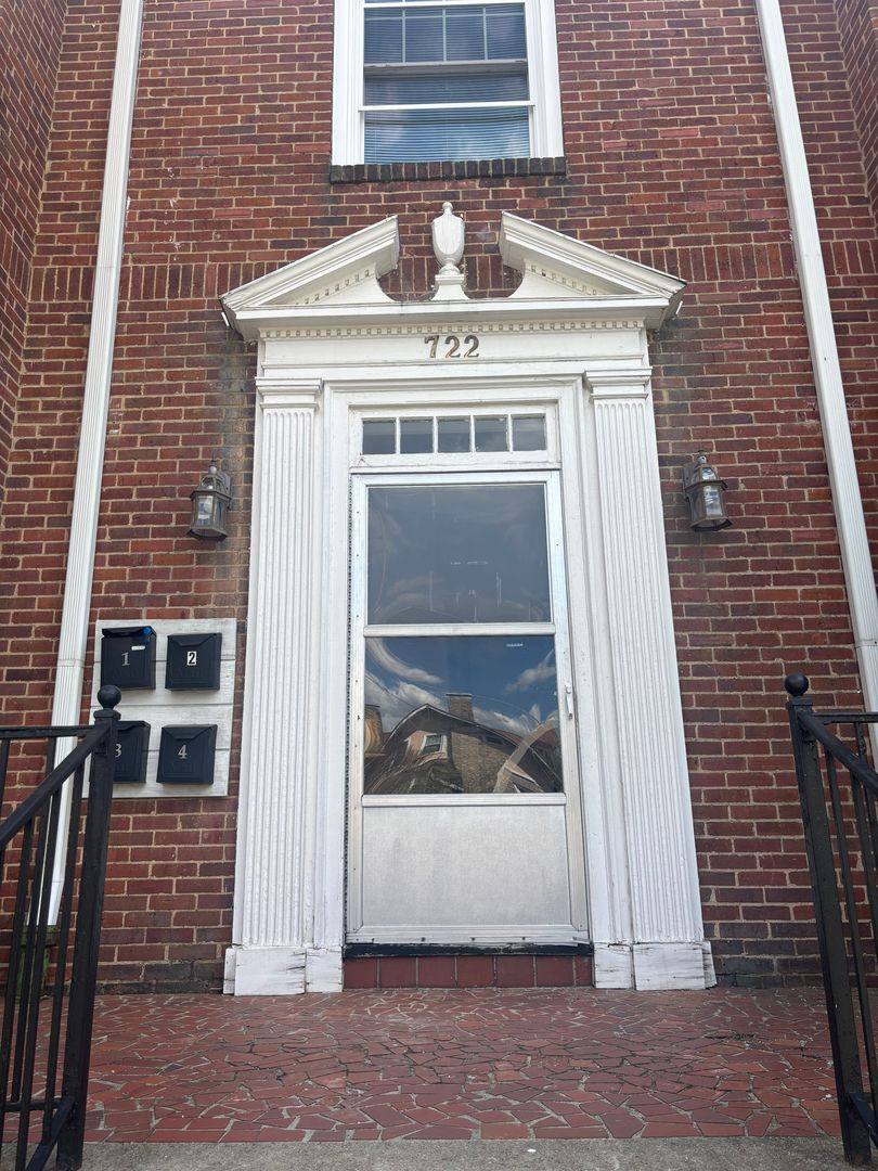 House for rent at 722 Lexington Ave, Burlington, NC 27215