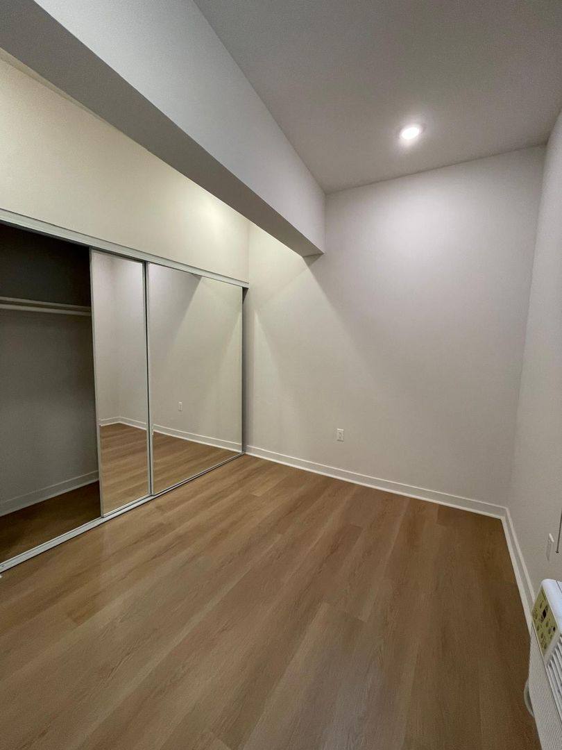 Apartment for rent at 4546 W 17th St, Los Angeles, CA 90019