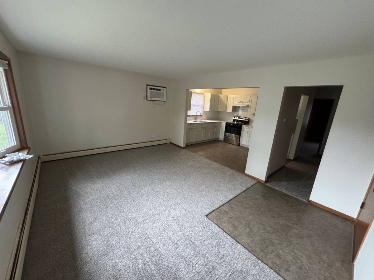 Apartment for rent at 1348 5th Ave SE #3, Rochester, MN 55904
