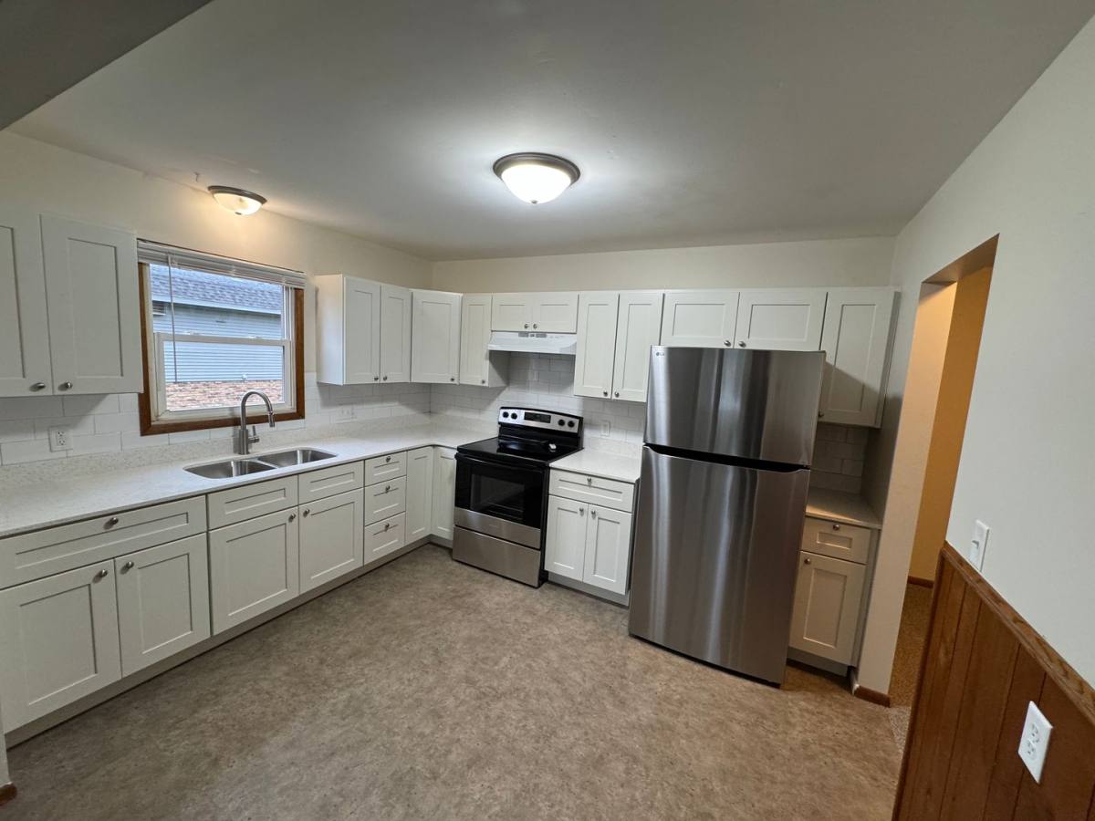 Apartment for rent at 1348 5th Ave SE #3, Rochester, MN 55904