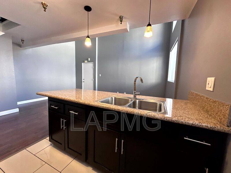 House for rent at 432 N Kingsley Dr #4, Los Angeles, CA 90004