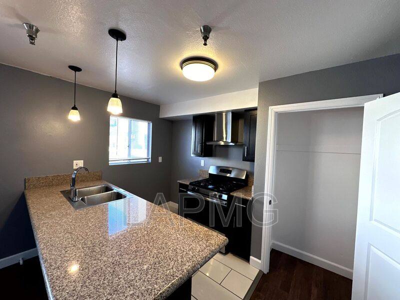 House for rent at 432 N Kingsley Dr #4, Los Angeles, CA 90004