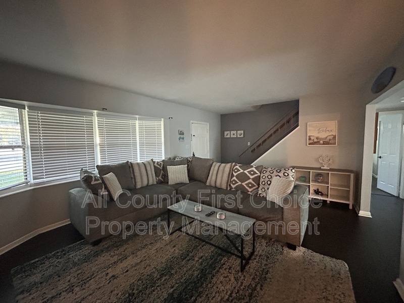 House for rent at 12731 82nd Ave N, Seminole, FL 33776