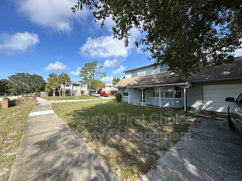 House for rent at 12731 82nd Ave N, Seminole, FL 33776