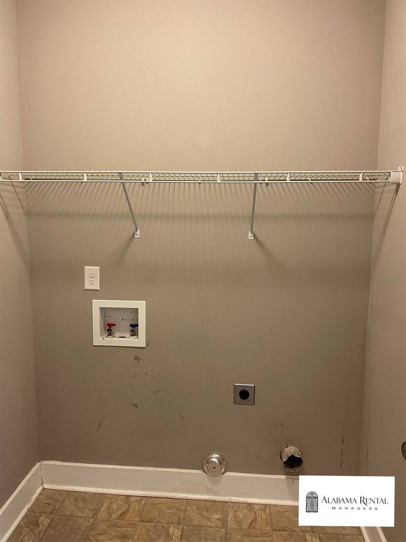 Townhouse for rent at 456 Polo Trace, Chelsea, AL 35043